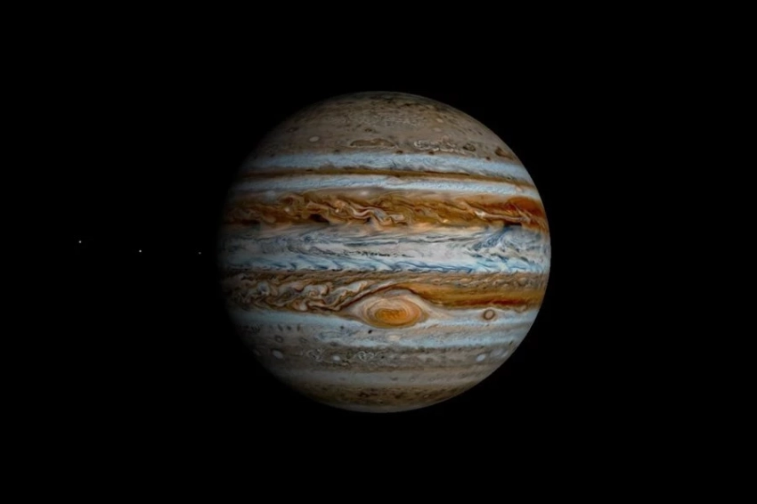 Магнитные вихри создают на Юпитере углеводородную дымку размером с Землю