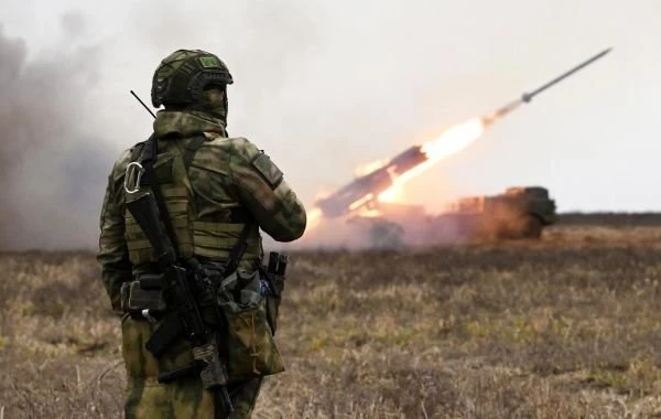 Юрий Подоляка в последней сводке от 26.06.2025 сообщил о том, что ВС РФ готовятся к мощному штурму Новопавловки