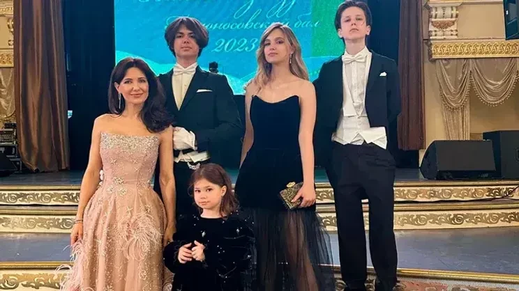 "Я сохранила внешность, родив детей". Екатерина Климова рассказала о трёх разводах, детях, красоте и стиле