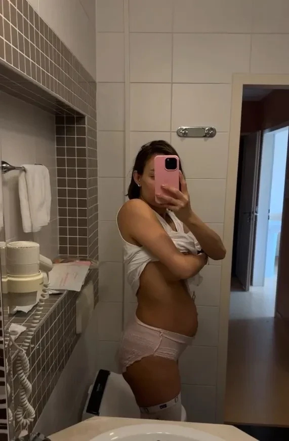 "Уже без отёков". Девушка Тимати Валентина Иванова показала фигуру спустя две недели после родов