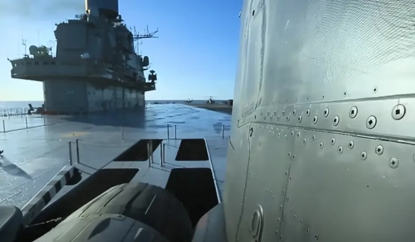 Не впадать Запад в эйфорию в связи с «готовностью» РФ отправить авианосец «Адмирал Кузнецов» «на иголки» призвала эксперт совета при НАТО