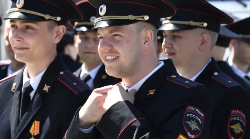 Дефицит кадров в МВД России становится критическим: некому выезжать на вызовы. Как исправить ситуацию?